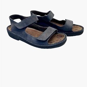 Naot Women's Karenna Flat new buck leather dark taupe women’s. Sz EU 37 US 7